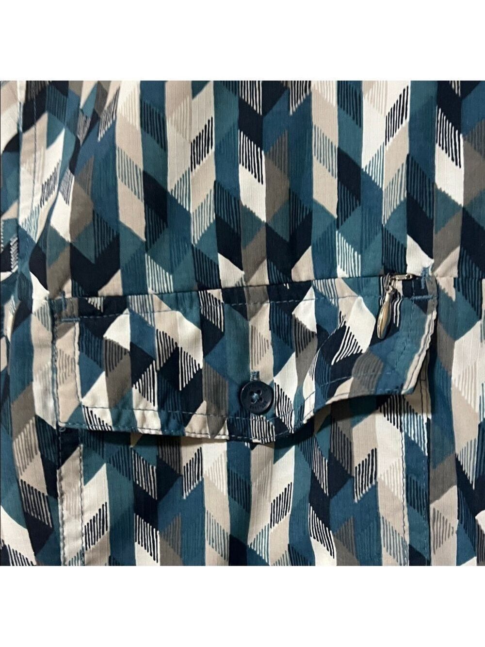 Royal Robbins Blue Geometric Button Down Shirt. XL - Picture 2 of 11